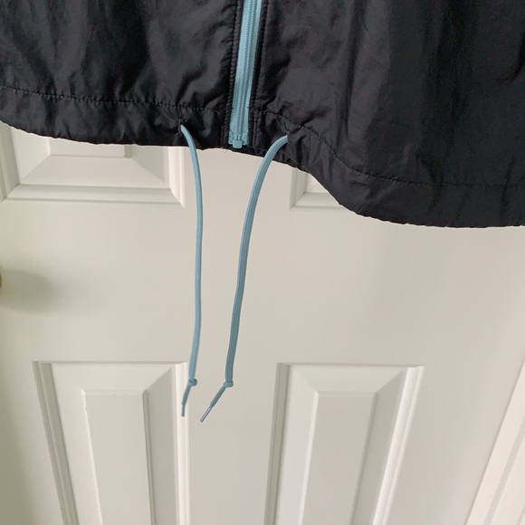 Small Columbia Windbreaker Blue/Black - Picture 5 of 6